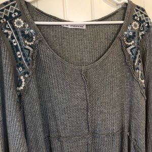 Super soft and flowy Tunic
